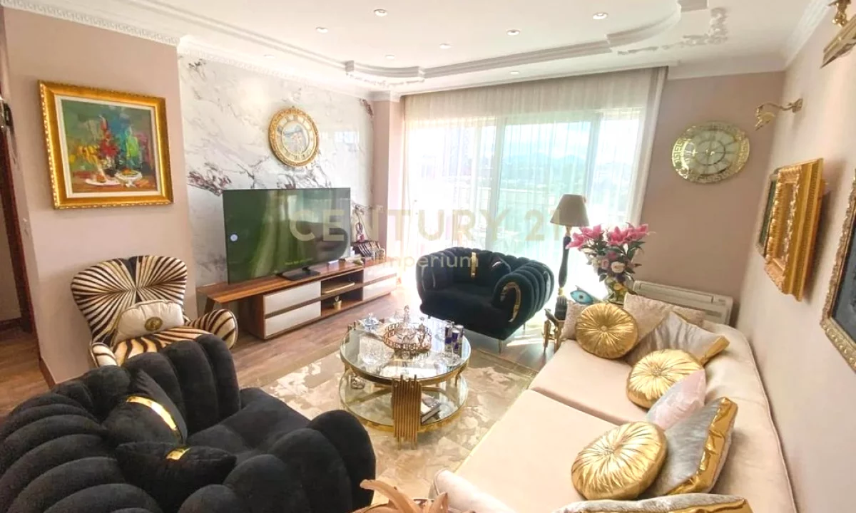 Appartamento in affitto a Tirana 3+1, Arredato