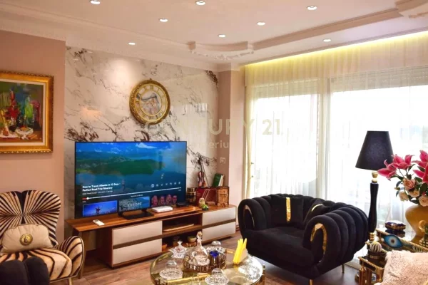 Appartamento in affitto a Tirana 3+1, Arredato