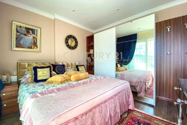 Appartamento in affitto a Tirana 3+1, Arredato