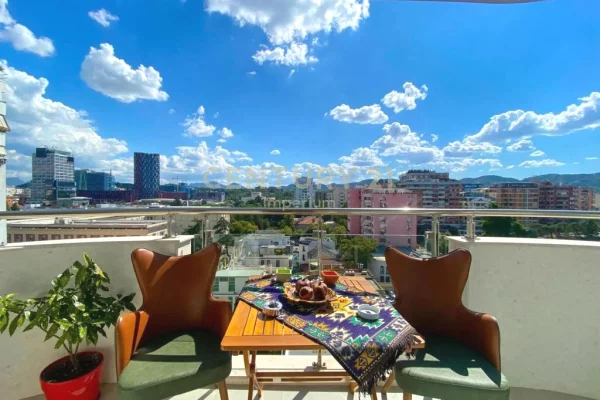 Appartamento in affitto a Tirana 3+1, Arredato