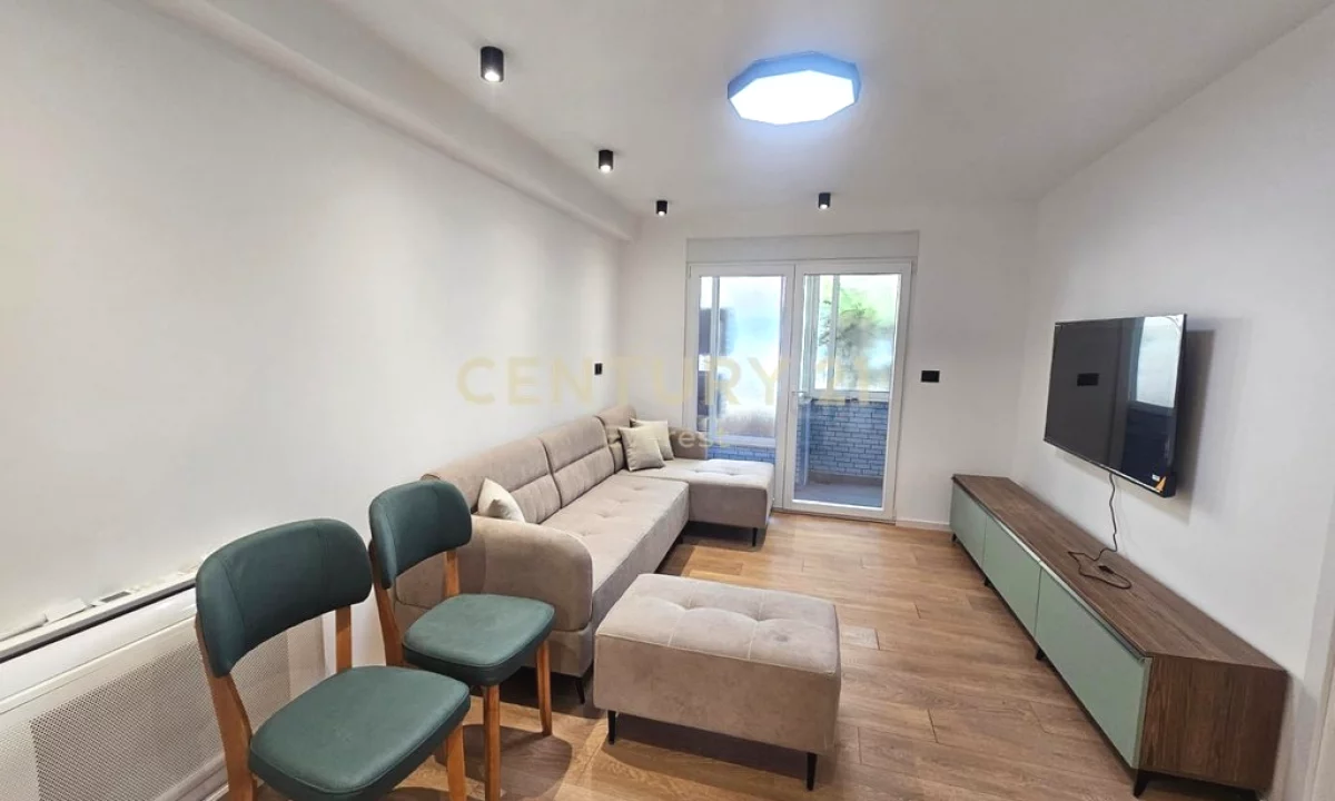 Appartamento in affitto a Tirana 1+1, Arredato