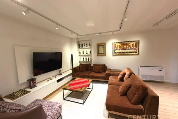 Shtepi me qera Apartament ne Tirane, 2+1, Mobilimi E mobiluar, Pagesa 1,200  Euro.