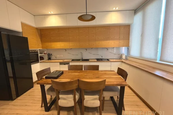 Shtepi me qera Apartament ne Tirane, 2+1, Mobilimi E mobiluar, Pagesa 1,200  Euro.