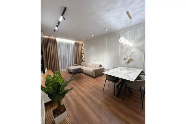 Appartamento in affitto a Tirana 1+1, Arredato