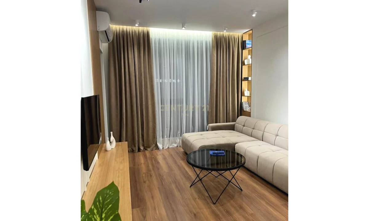 Appartamento in affitto a Tirana 1+1, Arredato