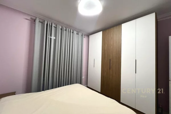 Appartamento in affitto a Tirana 2+1, Arredato