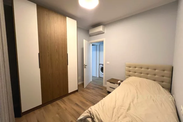 Appartamento in affitto a Tirana 2+1, Arredato