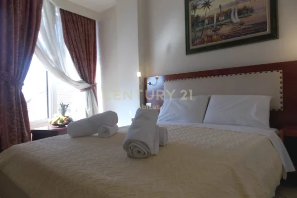 HOTEL ME QIRA NE SARANDE| 18 DHOMA