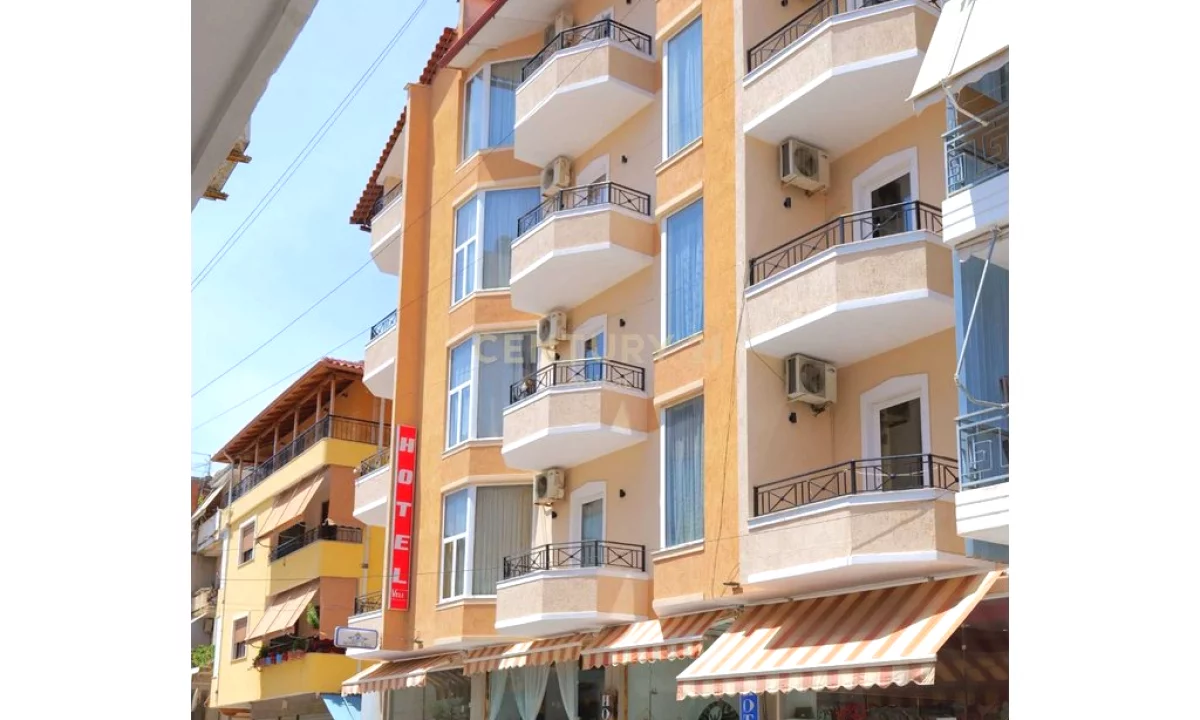 HOTEL ME QIRA NE SARANDE| 18 DHOMA