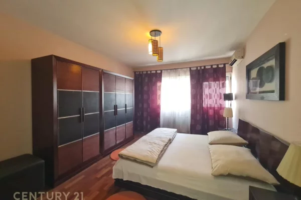 Shtepi ne shitje Apartament ne Tirane, 2+1, Mobilimi E mobiluar, Pagesa 265,000  Euro.