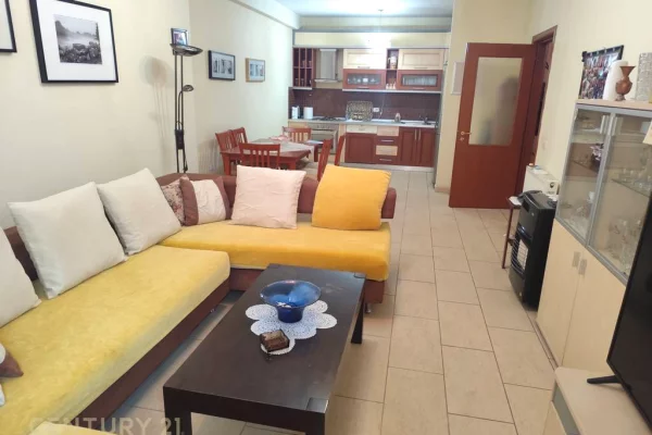 Shtepi ne shitje Apartament ne Tirane, 2+1, Mobilimi E mobiluar, Pagesa 265,000  Euro.