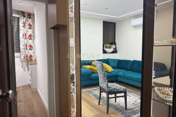 Shtepi me qera Apartament ne Tirane, 2+1, Mobilimi E mobiluar, Pagesa 780  Euro.