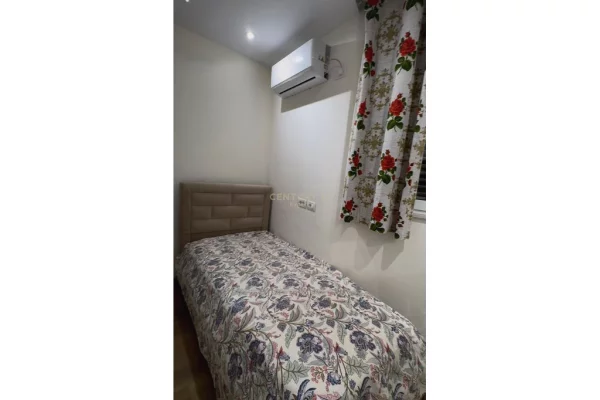 Shtepi me qera Apartament ne Tirane, 2+1, Mobilimi E mobiluar, Pagesa 780  Euro.