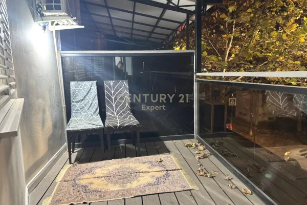 Shtepi me qera Apartament ne Tirane, 2+1, Mobilimi E mobiluar, Pagesa 780  Euro.