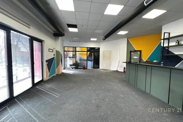 JAPIM ME QIRA AMBIENT PER ZYRA, ARLIS FARMACIA 10