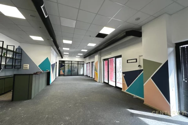 JAPIM ME QIRA AMBIENT PER ZYRA, ARLIS FARMACIA 10