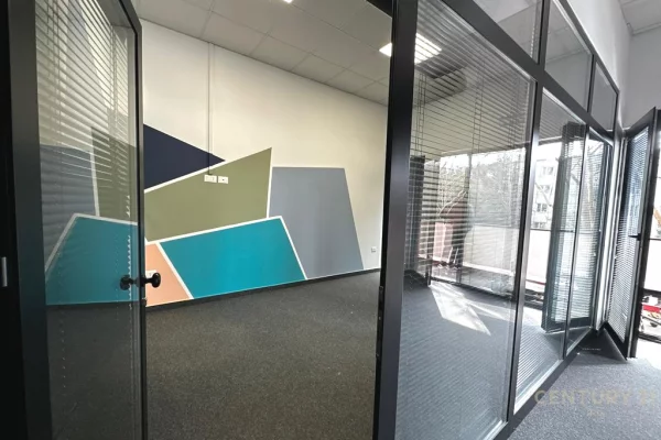 JAPIM ME QIRA AMBIENT PER ZYRA, ARLIS FARMACIA 10