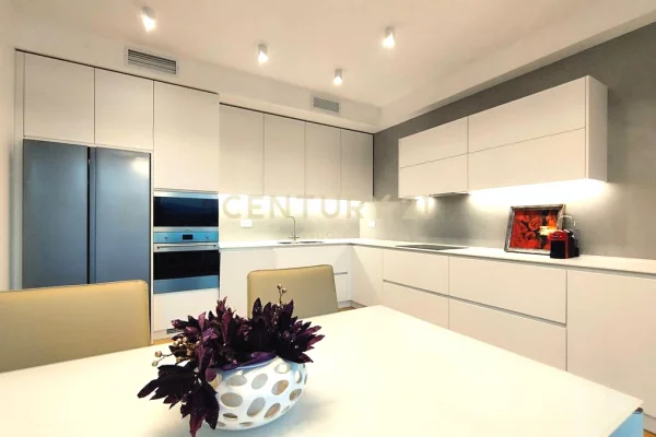 Luxury villas for rent in Tirana 4+1, Furnished