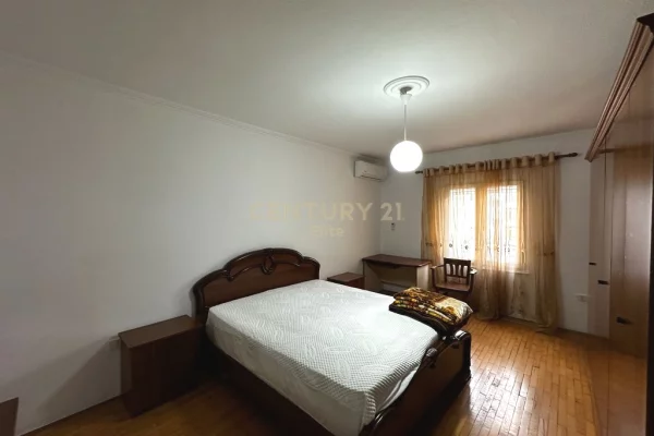 Shtepi me qera Apartament ne Tirane, 2+1, Mobilimi E mobiluar, Pagesa 600  Euro.