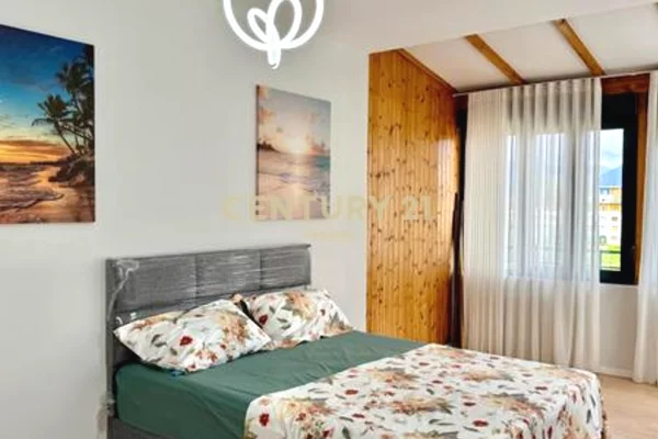 Shtepi me qera Apartament ne Tirane, 2+1, Mobilimi E mobiluar, Pagesa 1,000  Euro.