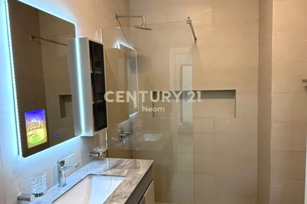 Shtepi me qera Apartament ne Tirane, 2+1, Mobilimi E mobiluar, Pagesa 1,000  Euro.