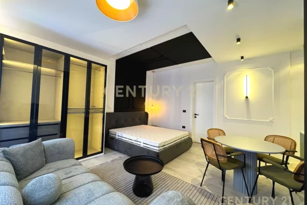 Komuna e Parisit, Studio moderne per qira!