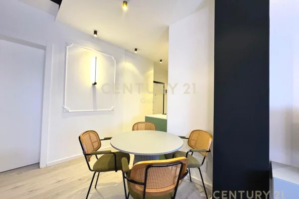 Komuna e Parisit, Studio moderne per qira!