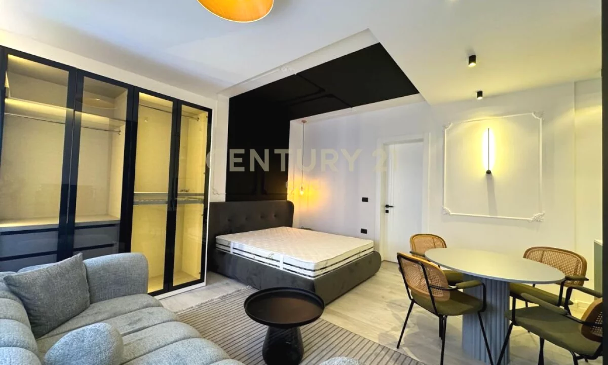 Komuna e Parisit, Studio moderne per qira!