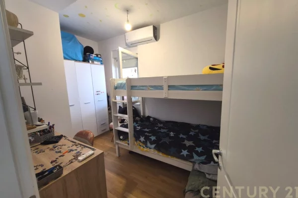 Appartamento in vendita a Tirana 2+1, Arredato