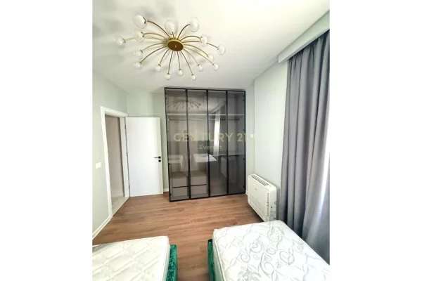 Shtepi me qera Apartament ne Tirane, 2+1, Mobilimi E mobiluar, Pagesa 1,000  Euro.