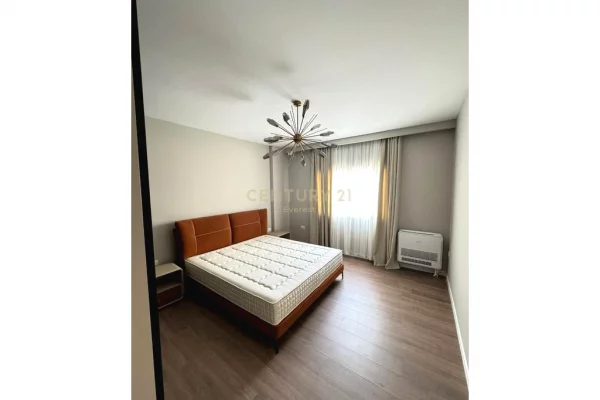 Shtepi me qera Apartament ne Tirane, 2+1, Mobilimi E mobiluar, Pagesa 1,000  Euro.