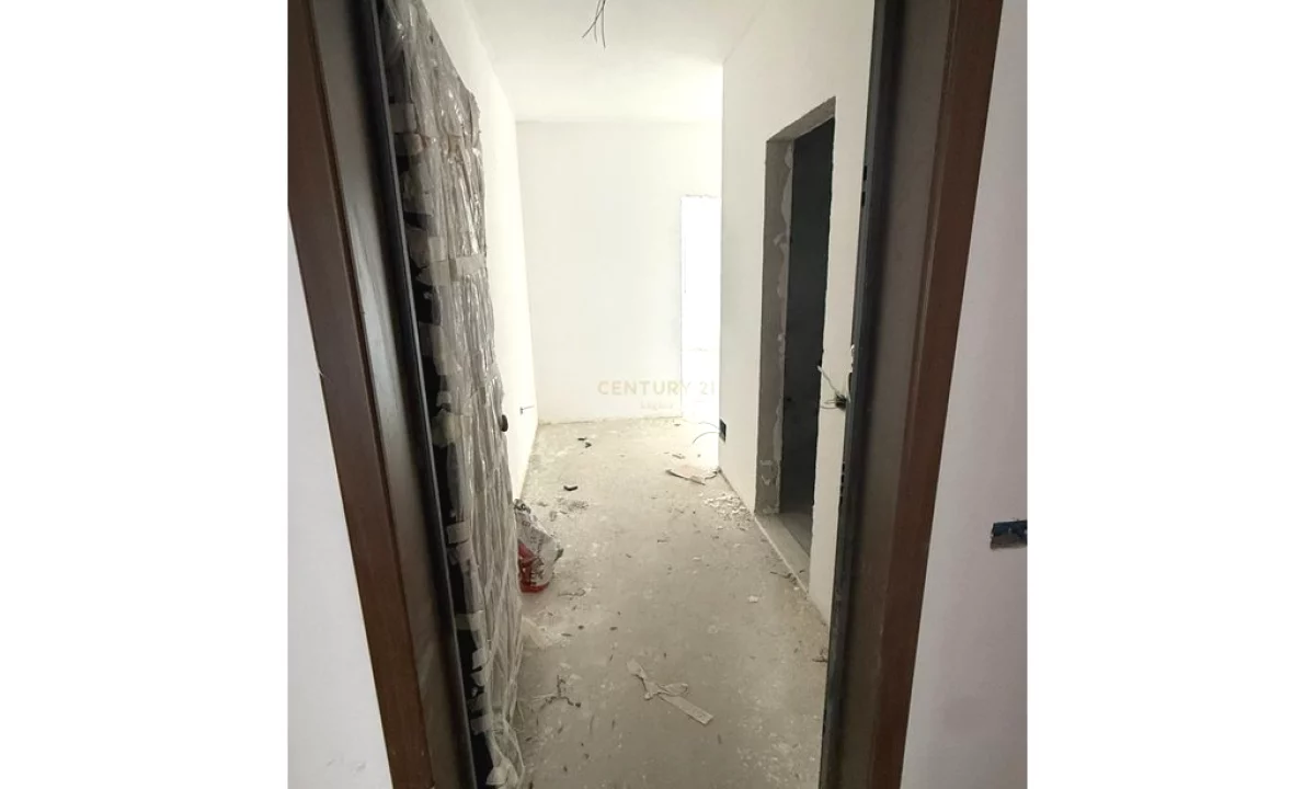 Appartamento in vendita a Tirana 1+1, Vuoto