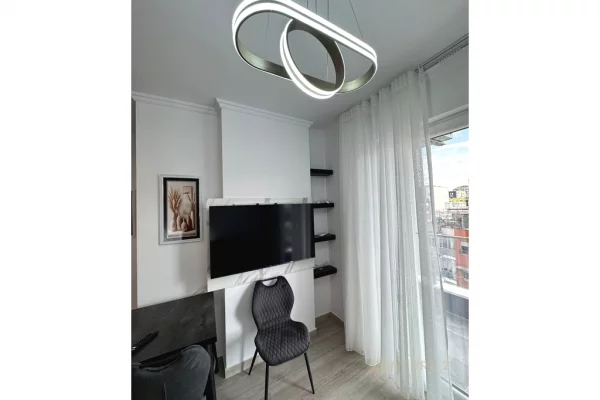 Shtepi me qera Apartament ne Tirane, 1+1, Mobilimi E mobiluar, Pagesa 700  Euro.