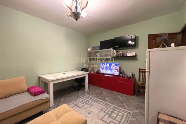 Apartment for sale in Tirana 1+1, Furnished
