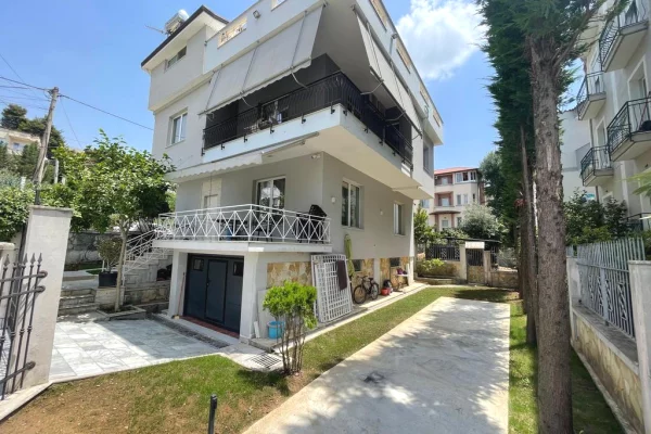 Casa in affitto 4+1 a Tirana - 2,500 Euro