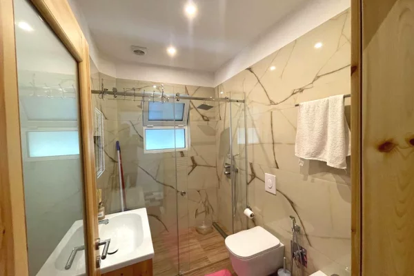 Villa di lusso in affitto a Tirana 4+1, Arredato