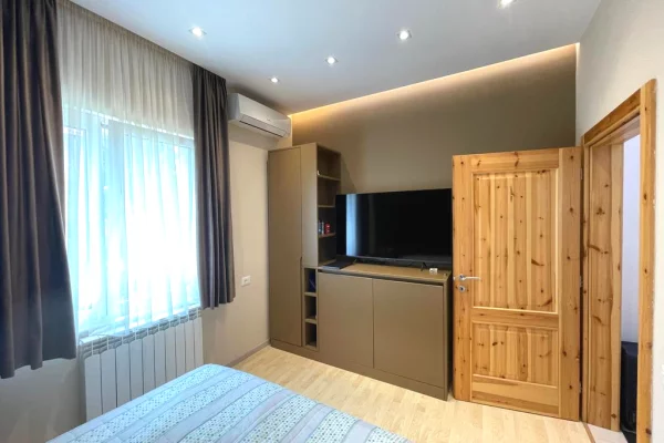 Villa di lusso in affitto a Tirana 4+1, Arredato