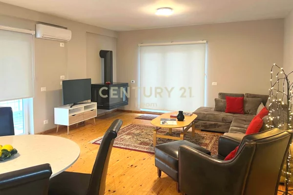Penthouse (panoramic top floor) for rent in Tirana 3+1, Furnished
