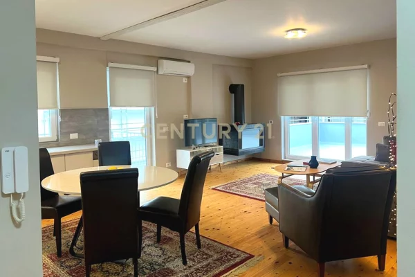 PENTHOUSE 3+1 ME QIRA PRANË KOPSHTIT ZOOLOGJIK