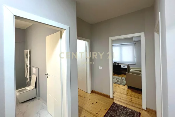 Penthouse (panoramic top floor) for rent in Tirana 3+1, Furnished