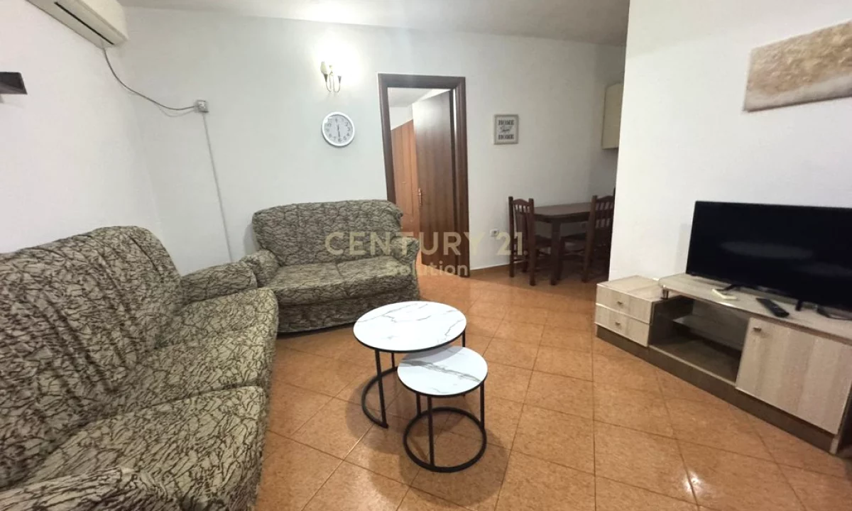 Appartamento in affitto a Tirana 1+1, Arredato