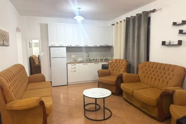 Appartamento in affitto a Tirana 1+1, Arredato