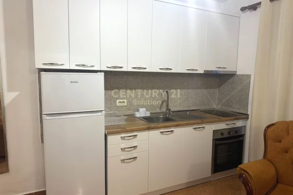 Appartamento in affitto a Tirana 1+1, Arredato