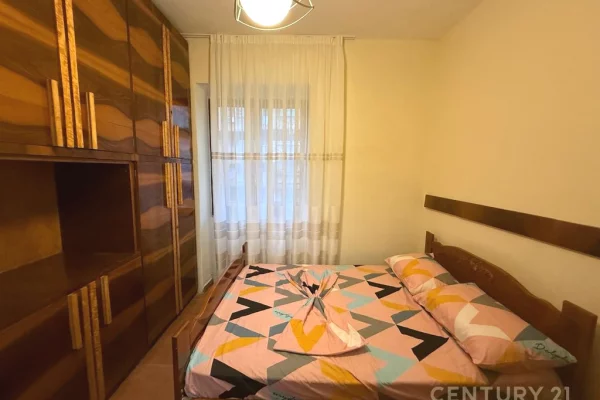 Shtepi me qera Apartament ne Tirane, 1+1, Mobilimi E mobiluar, Pagesa 55,000  Leke.