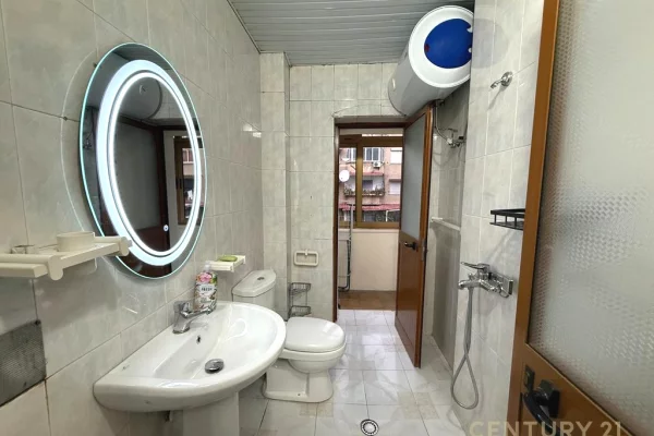 Shtepi me qera Apartament ne Tirane, 1+1, Mobilimi E mobiluar, Pagesa 55,000  Leke.