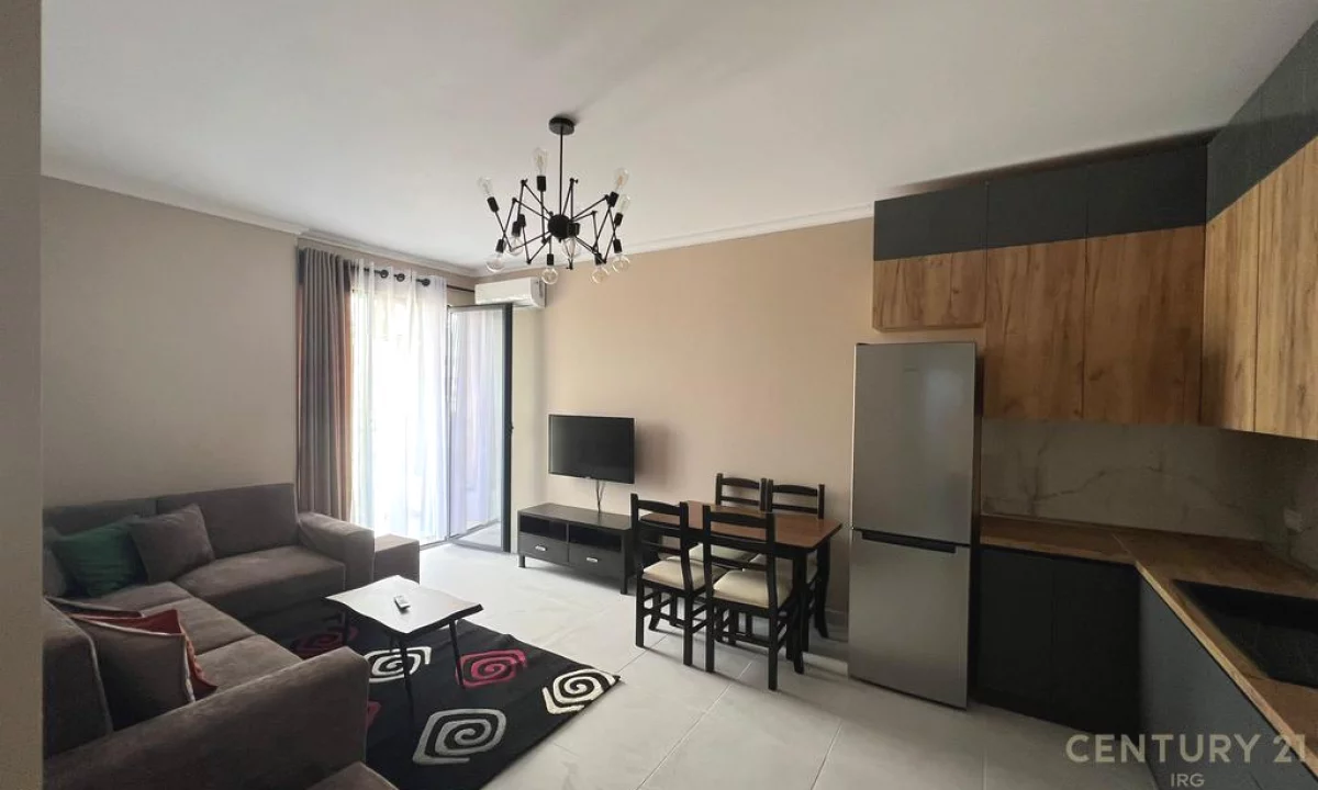 Shtepi me qera Apartament ne Tirane, 1+1, Mobilimi E mobiluar, Pagesa 500  Euro.