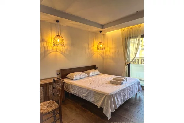 Shtepi ne shitje Apartament ne Sarande, 3+1, Mobilimi E mobiluar, Pagesa 300,000  Euro.