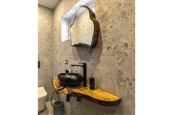 Shtepi ne shitje Apartament ne Sarande, 3+1, Mobilimi E mobiluar, Pagesa 300,000  Euro.