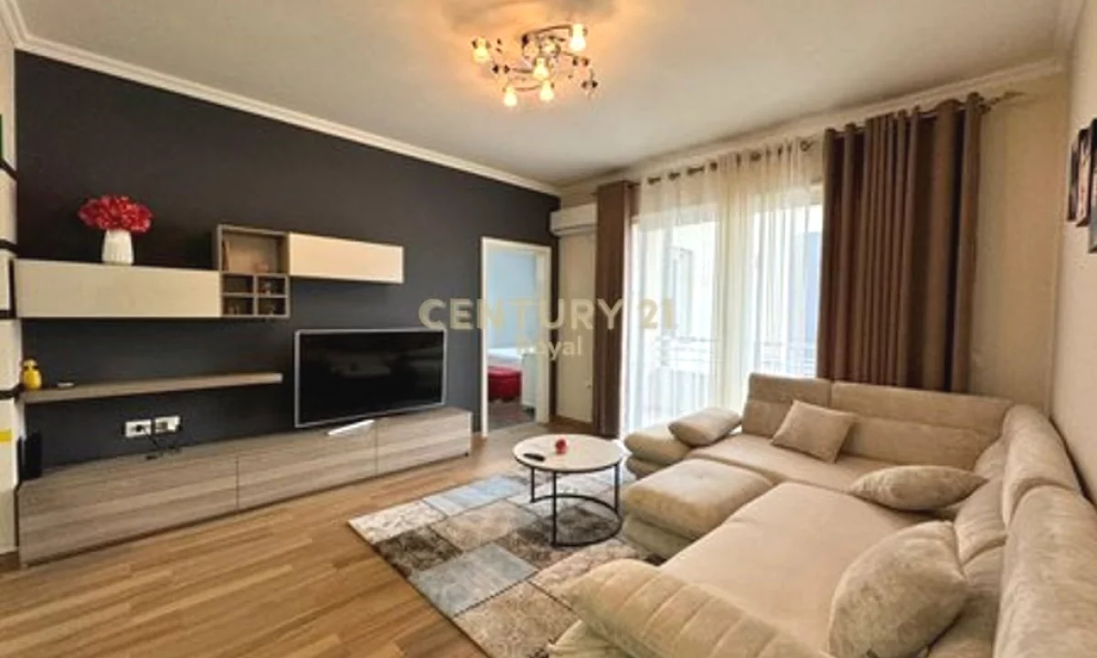 Shtepi me qera Apartament ne Tirane, 2+1, Mobilimi E mobiluar, Pagesa 700  Euro.