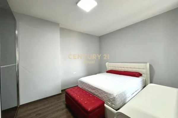 Shtepi me qera Apartament ne Tirane, 2+1, Mobilimi E mobiluar, Pagesa 700  Euro.